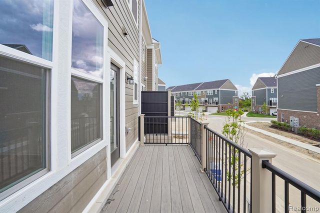25556 Tolstoy Trail, Novi, MI 48375