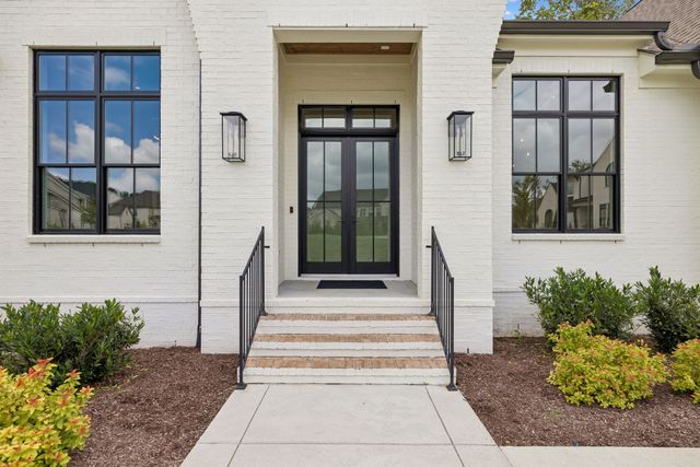 1646 Honeyman Pt, Brentwood, TN 37027