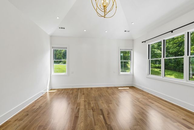 1646 Honeyman Pt, Brentwood, TN 37027