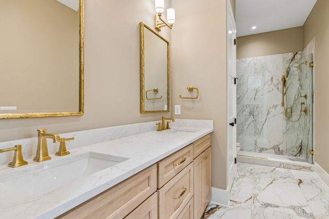 1646 Honeyman Pt, Brentwood, TN 37027