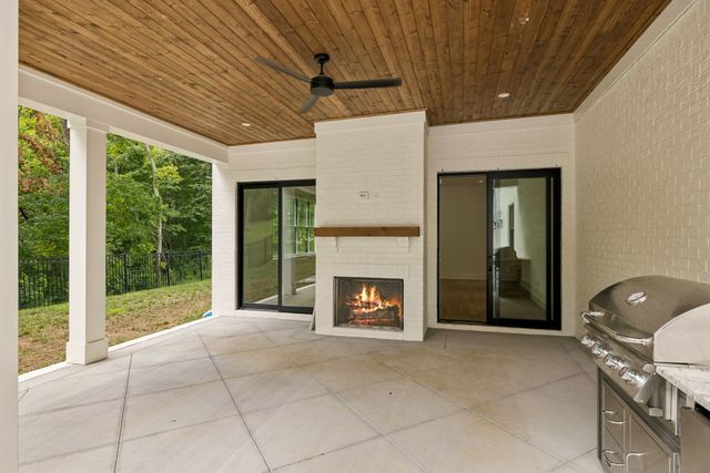 1646 Honeyman Pt, Brentwood, TN 37027