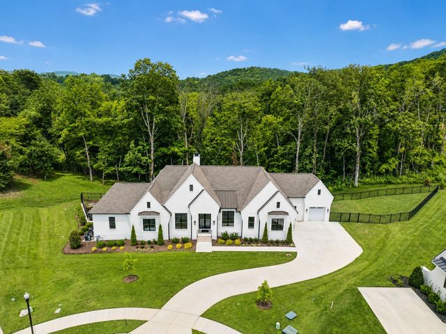 1646 Honeyman Pt, Brentwood, TN 37027