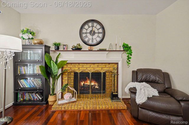 425 Thornridge Court, Rochester Hills, MI 48307