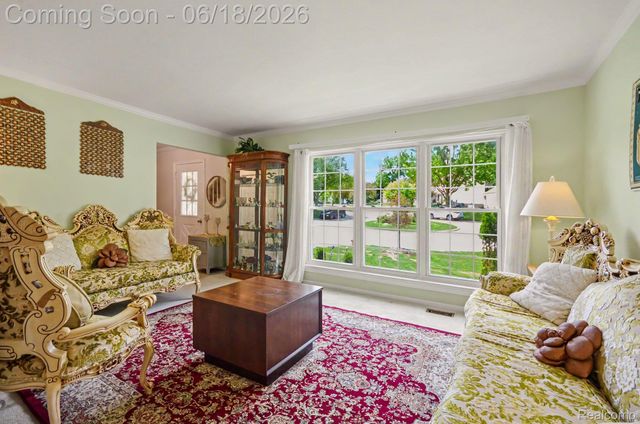 425 Thornridge Court, Rochester Hills, MI 48307