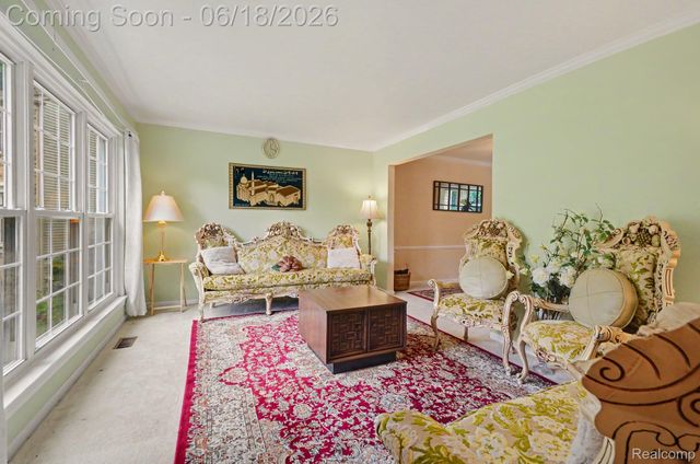 425 Thornridge Court, Rochester Hills, MI 48307