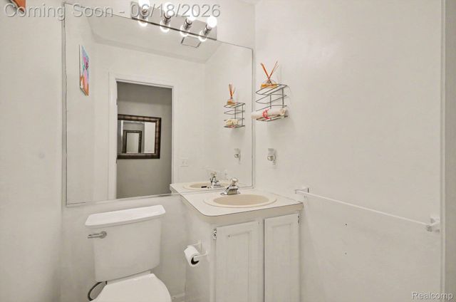 425 Thornridge Court, Rochester Hills, MI 48307