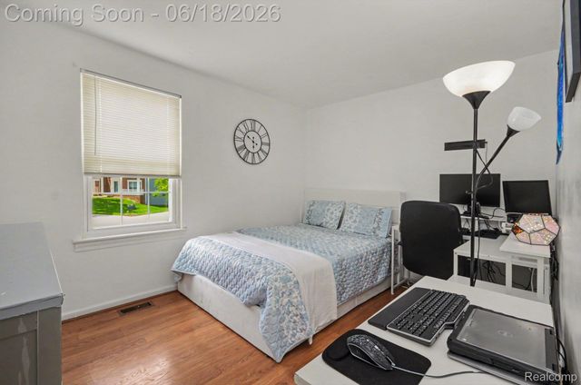 425 Thornridge Court, Rochester Hills, MI 48307