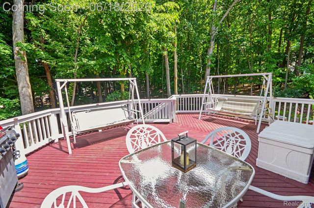 425 Thornridge Court, Rochester Hills, MI 48307