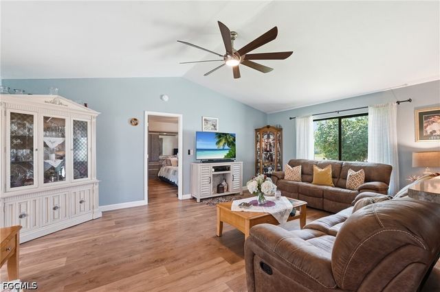 2501 SW 52nd TER, Cape Coral, FL 33914