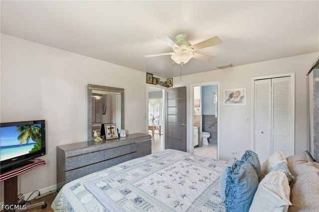 2501 SW 52nd TER, Cape Coral, FL 33914
