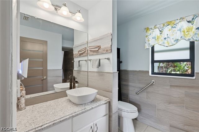 2501 SW 52nd TER, Cape Coral, FL 33914