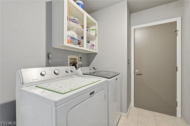 2501 SW 52nd TER, Cape Coral, FL 33914
