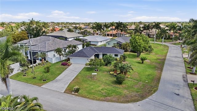 2501 SW 52nd TER, Cape Coral, FL 33914
