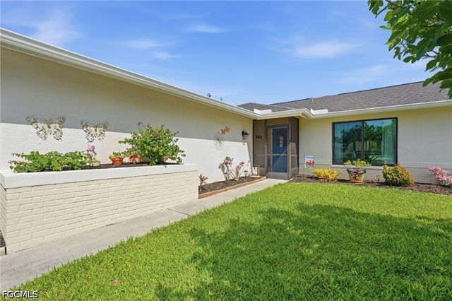 2501 SW 52nd TER, Cape Coral, FL 33914