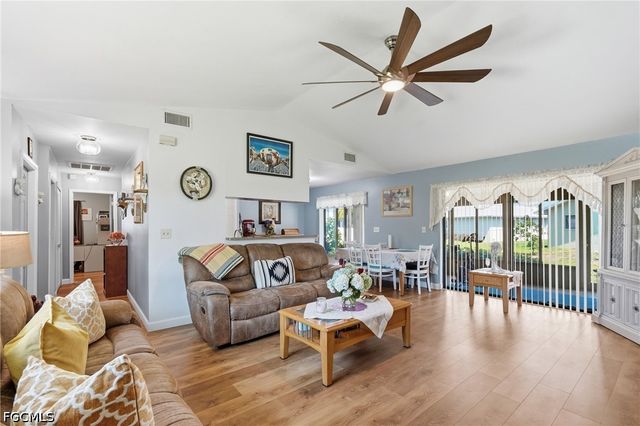 2501 SW 52nd TER, Cape Coral, FL 33914