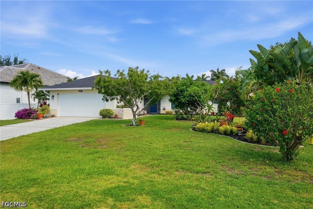 2501 SW 52nd TER, Cape Coral, FL 33914