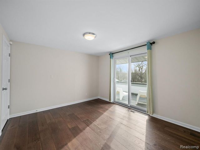177 E Long Lake Road, Bloomfield Hills, MI 48304
