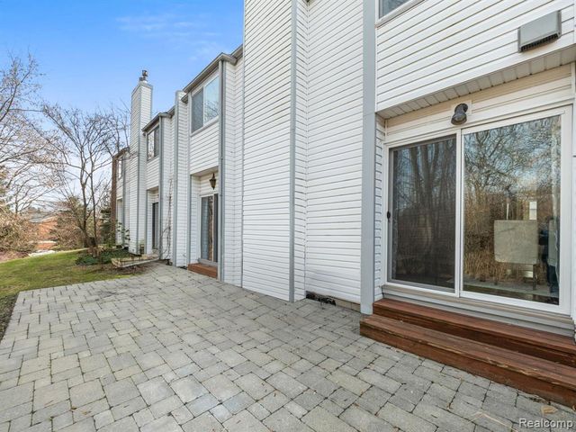 177 E Long Lake Road, Bloomfield Hills, MI 48304