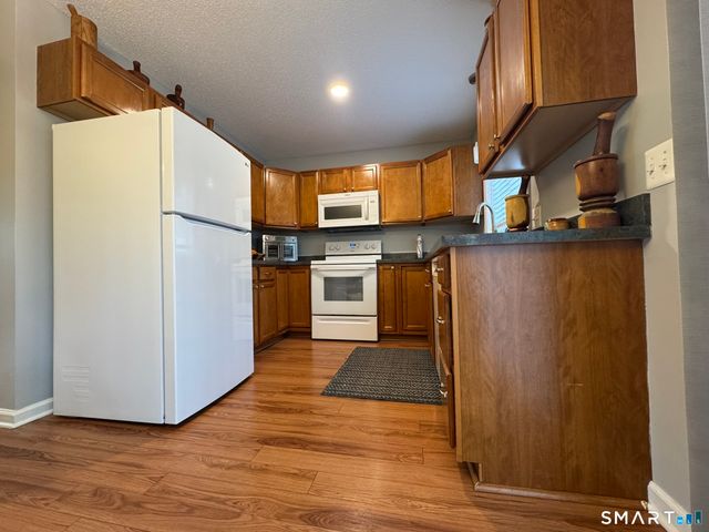 174 Woodland Street 4, Meriden, CT 06451