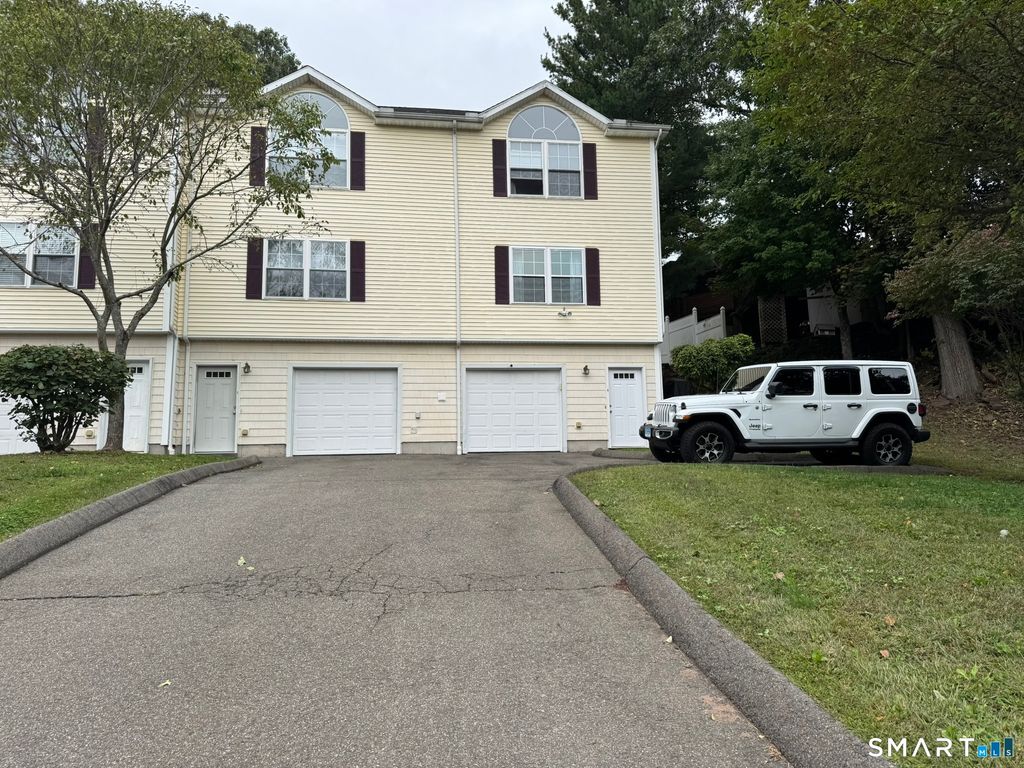 174 Woodland Street 4, Meriden, CT 06451