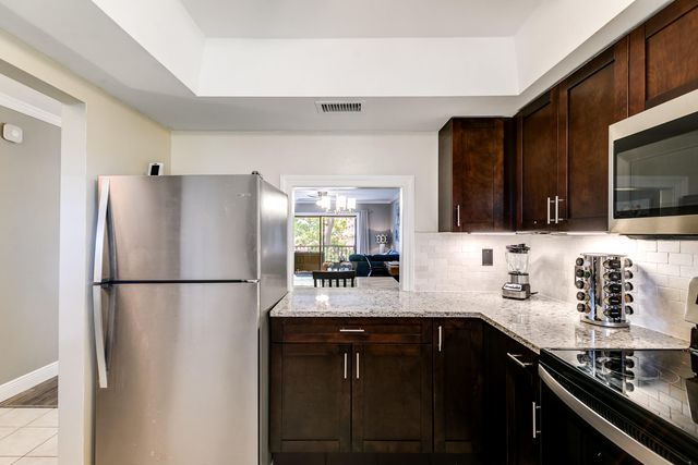 412 S Palmway 6, Lake Worth Beach, FL 33460