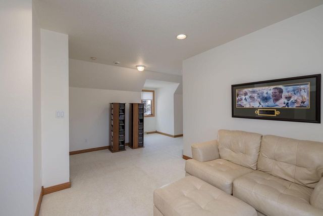 N1583 Meadow Ridge ROAD, La Crosse, WI 54601