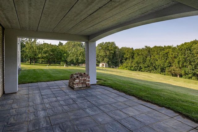 N1583 Meadow Ridge ROAD, La Crosse, WI 54601