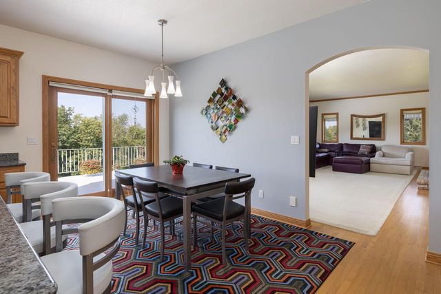 N1583 Meadow Ridge ROAD, La Crosse, WI 54601