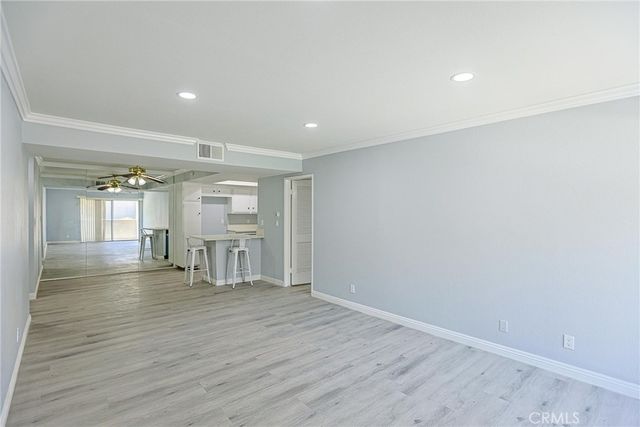 278 147-C8 N Wilshire C8, Anaheim, CA 92801