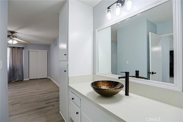 278 147-C8 N Wilshire C8, Anaheim, CA 92801
