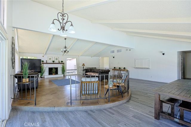 278 147-C8 N Wilshire C8, Anaheim, CA 92801