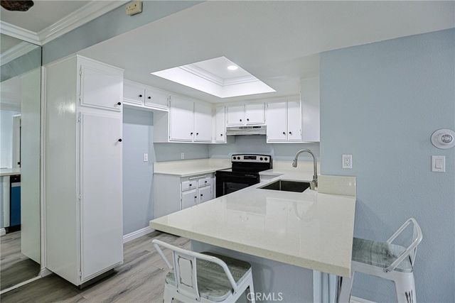 278 147-C8 N Wilshire C8, Anaheim, CA 92801
