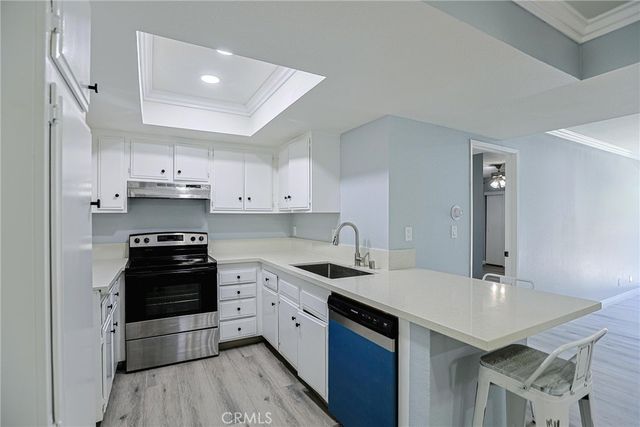 278 147-C8 N Wilshire C8, Anaheim, CA 92801
