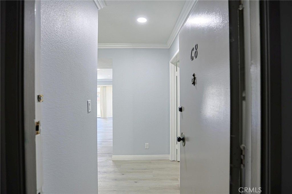 278 147-C8 N Wilshire C8, Anaheim, CA 92801