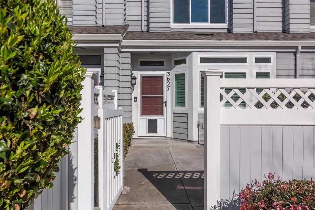 Image 5 of property listing at 3627 Cabernet Vineyards Circle, San Jose, CA 95117