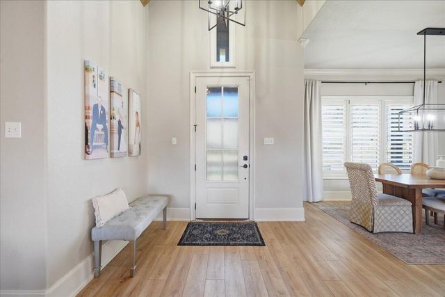 1202 N 14th Place, Wolfforth, TX 79382