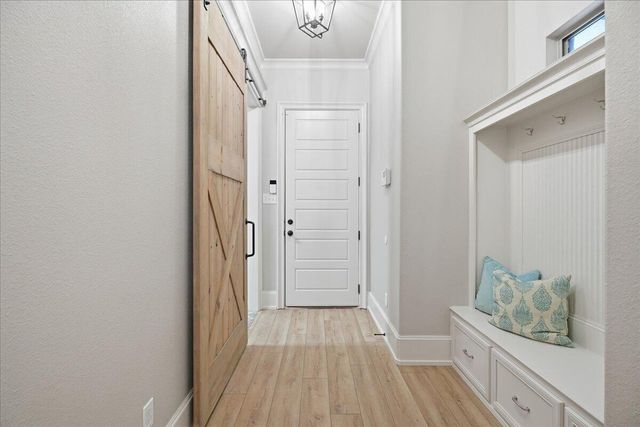 1202 N 14th Place, Wolfforth, TX 79382