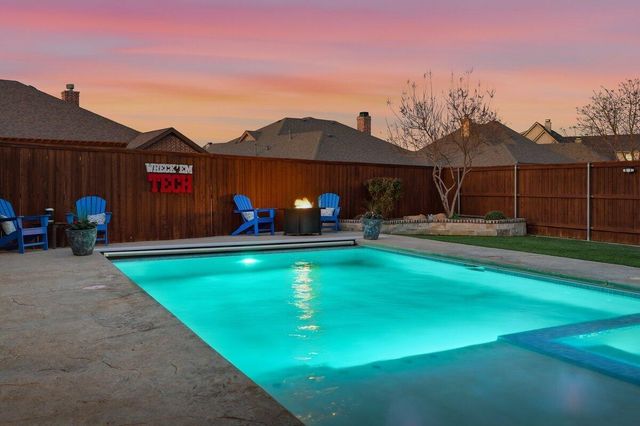 1202 N 14th Place, Wolfforth, TX 79382