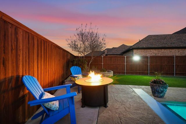 1202 N 14th Place, Wolfforth, TX 79382
