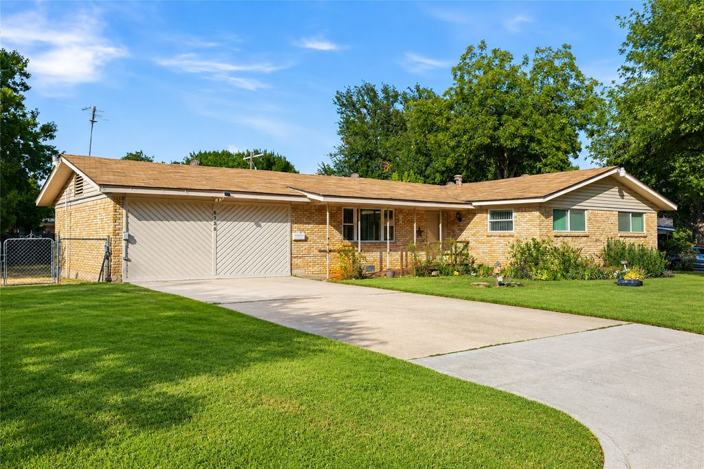 6725 Cylinda Sue Circle, North Richland Hills, TX 76180 — exterior