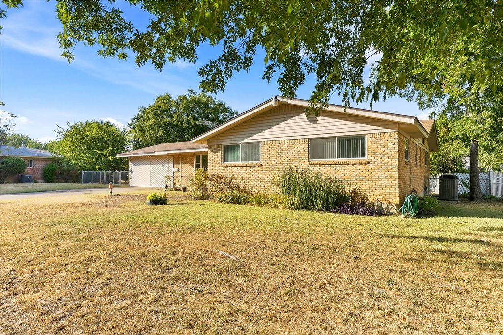 6725 Cylinda Sue Circle, North Richland Hills, TX 76180 — photo 4