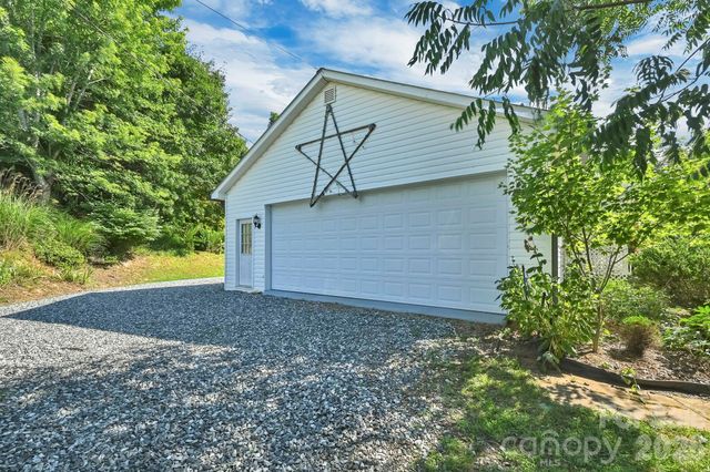 553 Morgan Branch Road, Marshall, NC 28753