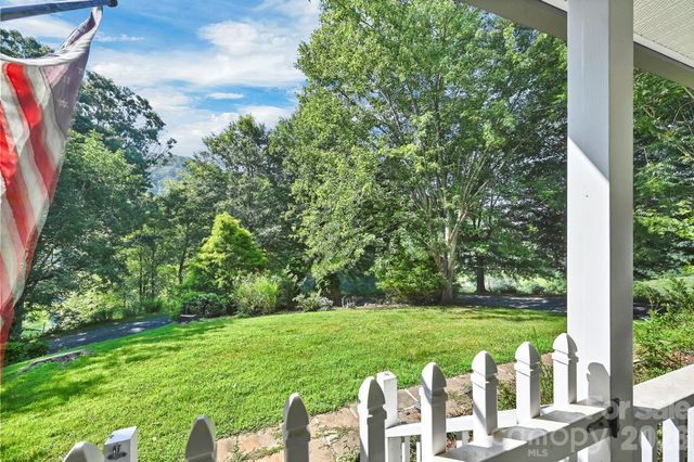553 Morgan Branch Road, Marshall, NC 28753