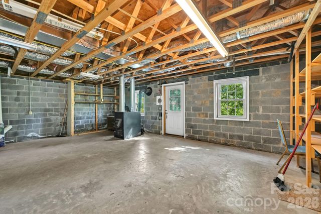 553 Morgan Branch Road, Marshall, NC 28753
