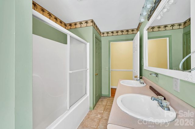 553 Morgan Branch Road, Marshall, NC 28753