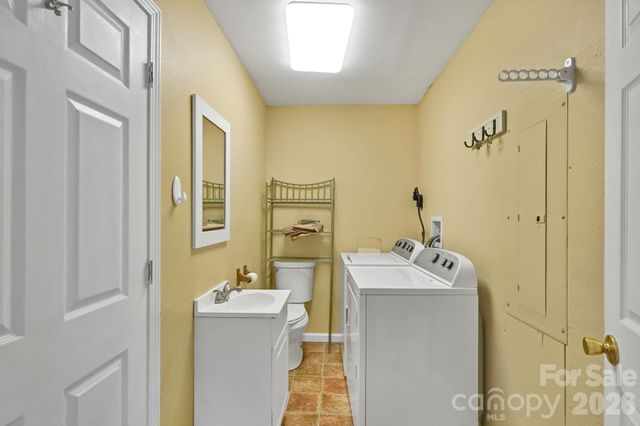 553 Morgan Branch Road, Marshall, NC 28753