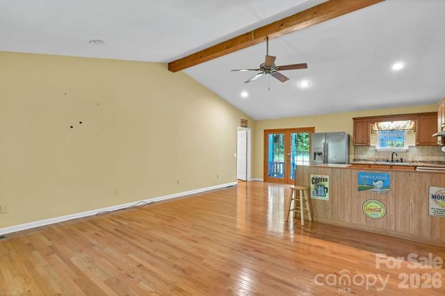 553 Morgan Branch Road, Marshall, NC 28753