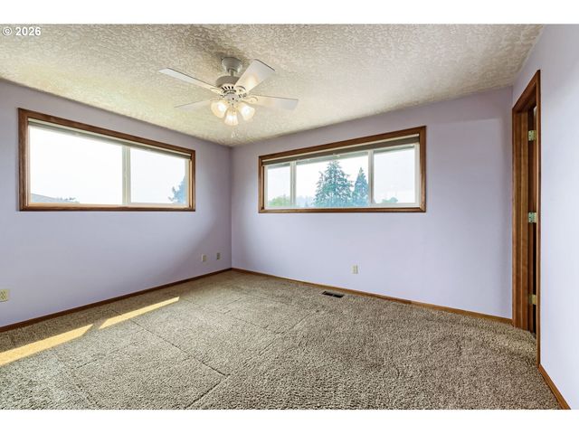 15207 Se ONDO RIVERA Dr, Damascus, OR 97089