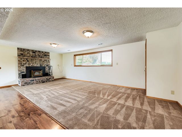 15207 Se ONDO RIVERA Dr, Damascus, OR 97089