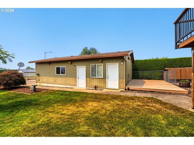 15207 Se ONDO RIVERA Dr, Damascus, OR 97089